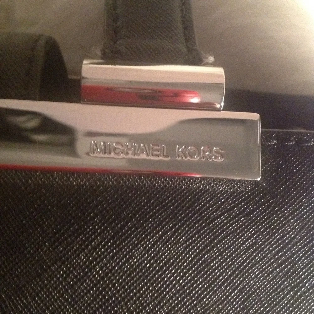 Michael Kors Saffiano Leather Bag - Picture 8 of 8